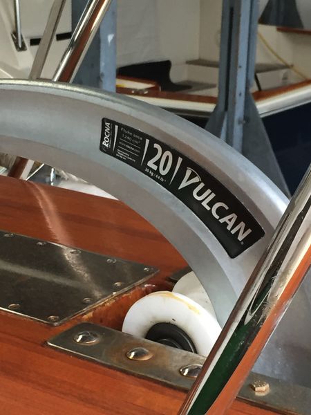 Laguna Sports Fisherman 38