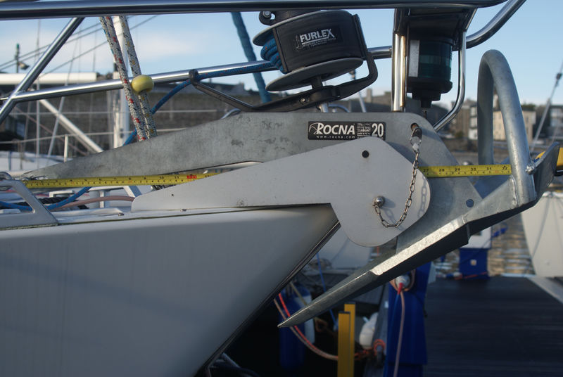 http://Rocna%20Original%2020%20on%20Nauticat%2039,%20side%20view