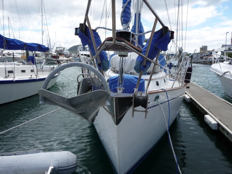 http://Rocna%20Original%2033%20on%20Peterson%2044,%20front%20view